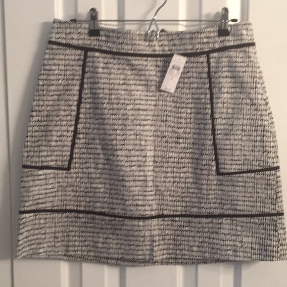 NWT Ann Taylor Factory Sz 8 Black & White Skirt - Picture 3 of 5